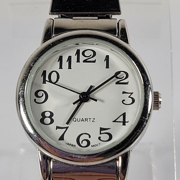 Women’s Stretch Band Watch Large Numbers Silver Tone Quartz - Picture 2 of 11